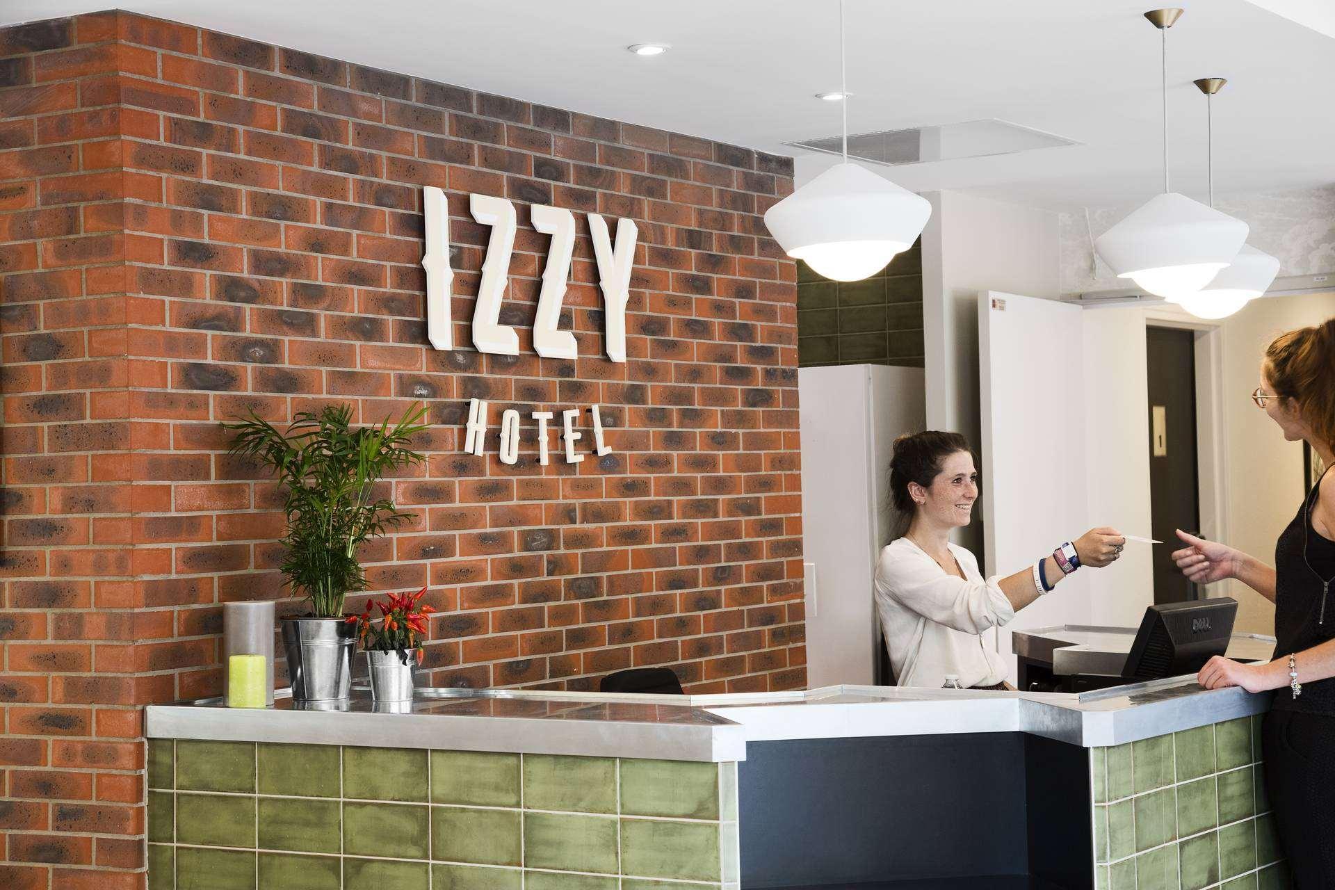 Hotel Izzy Issy-les-Moulineaux Eksteriør bilde