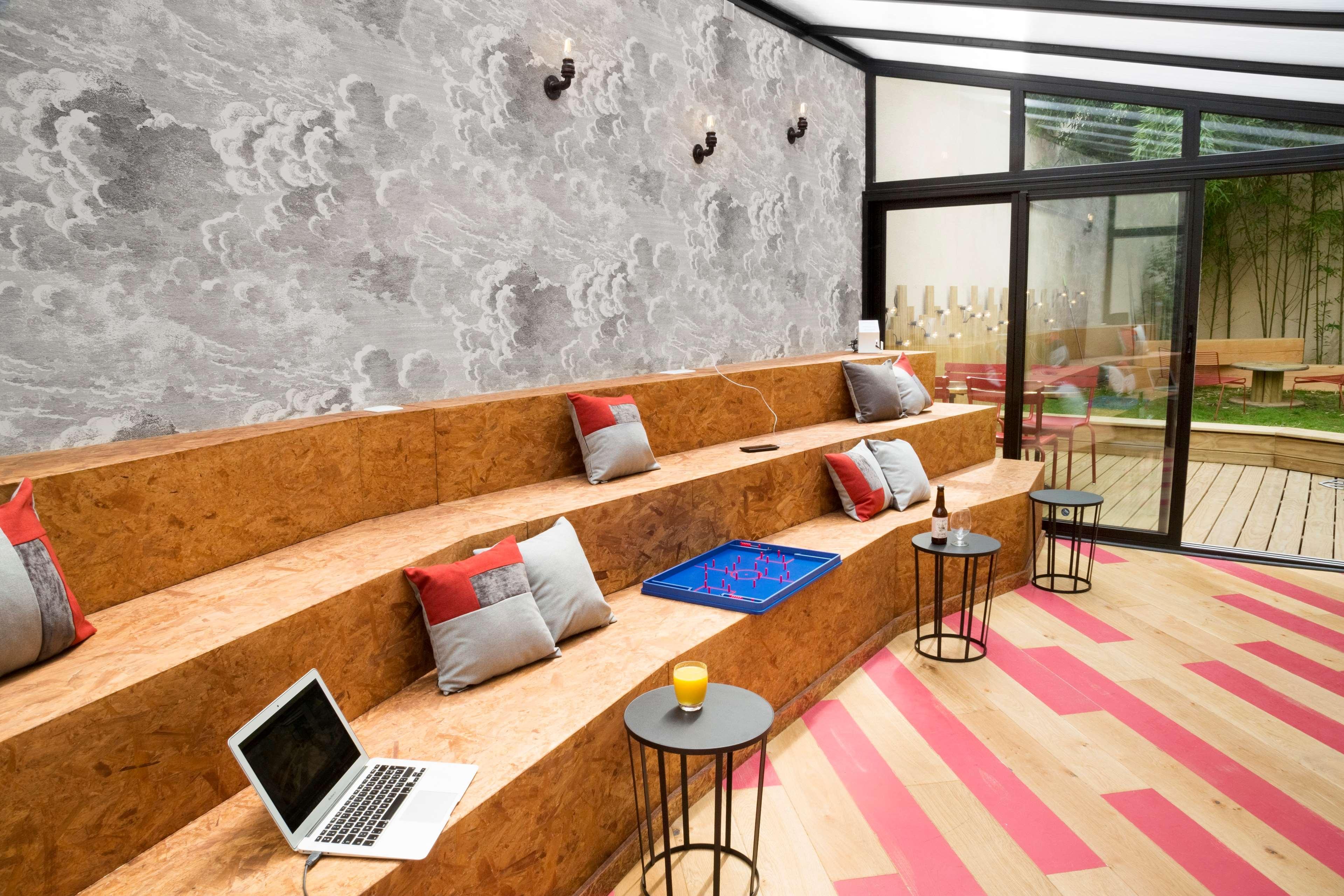Hotel Izzy Issy-les-Moulineaux Eksteriør bilde