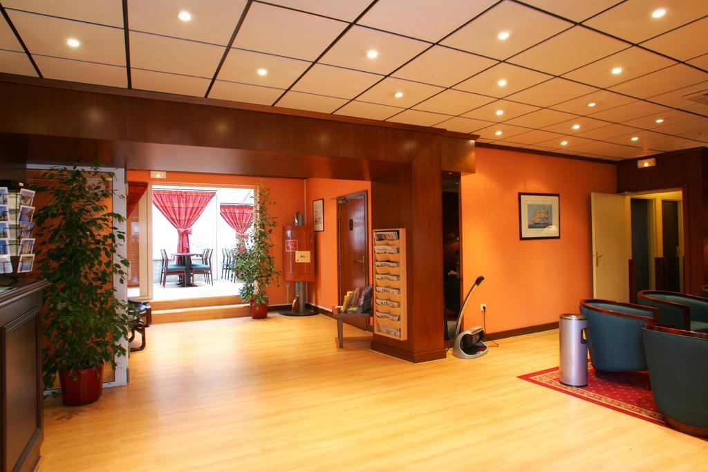Hotel Izzy Issy-les-Moulineaux Eksteriør bilde